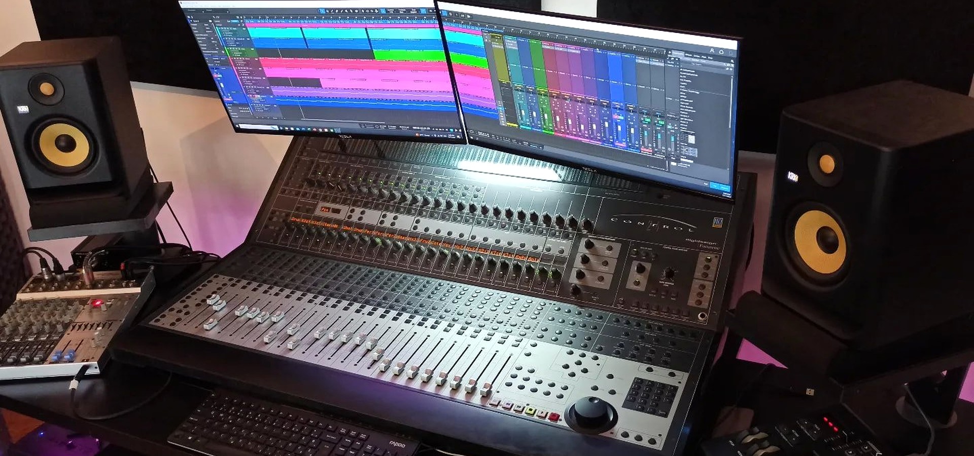 Mikserski pult i profesionalna audio oprema u Studiju Asfalt 1